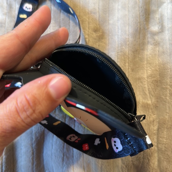 Minnie Mouse purse - Picture 4 of 4